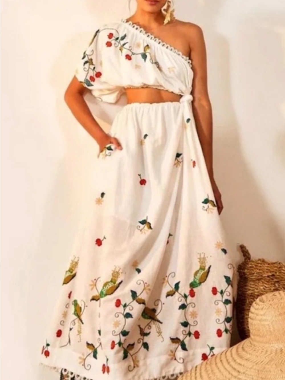 FARM Rio Pitanga Embroidered Maxi Dress Size: M